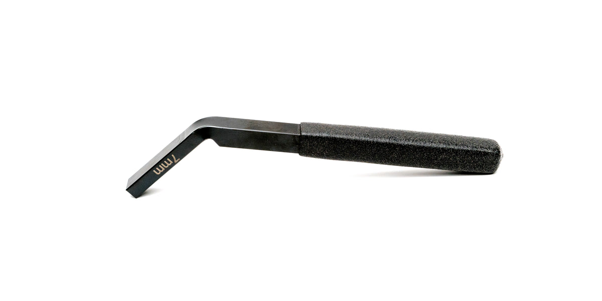 アテッサ新作モデル FERRUM_FEPRO0183_3163530_7MM_1 ギター